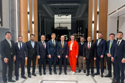 TÜREB Heyeti Rüzgâr Enerjisi Sektörünün Geleceği İçin Önemli Ziyaretlerde Bulundu