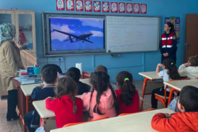 Öğrencilere 'Tim 112 Jandarma' ve Akran Zorbalığı Eğitimi