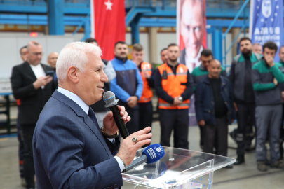 Başkan Bozbey'den bayramda çalışan ekiplere ziyaret