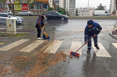 Büyükşehir’den sağanak yağış sonrası hızlı müdahale