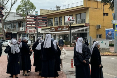 Papa Gelemedi Ama Ekibi Sürekli O Kentimizde