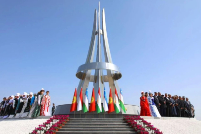 Kırgızistan, Özbekistan ve Tacikistan Arasında Tarihi Zirve