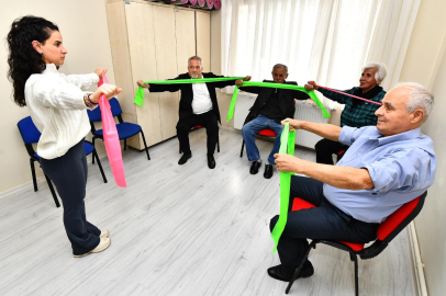 Güzelbahçe Sağlıklı Yaş Alma Merkezi kapılarını açtı