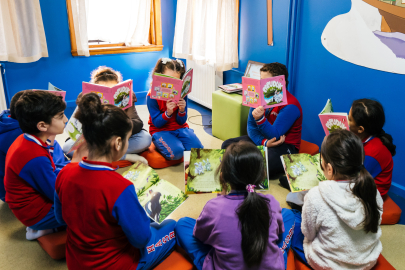 Sabancı Vakfı ve TEGV İş Birliğiyle Papuduk Çocuk Kitapları Binlerce Çocuğa Ulaşıyor!