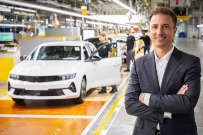 Opel Florian Huettl’in Sözleşmesinin 3 Yıl Daha Uzatıldığını Açıkladı