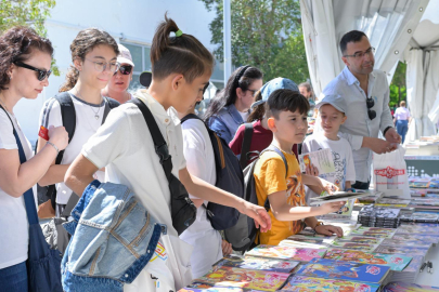 İzmir Kitap Fuarı’na Yoğun İlgi
