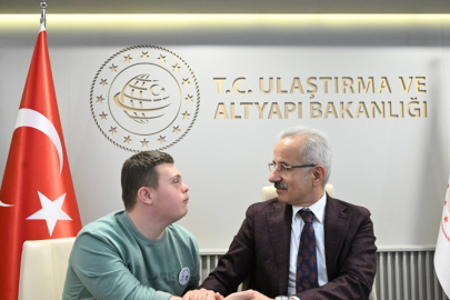 AR-GE'ye 100 Milyon Lira Destek, 7,8 Milyon Engelli Yolcuya Ücretsiz Ulaşım