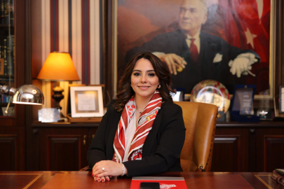 GYİAD'da Bayrak Değişimi