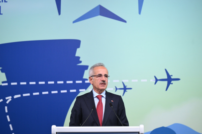 Bakan Uraloğlu:"İç Hat Uçuşlarda Türkiye Avrupa İkincisi"