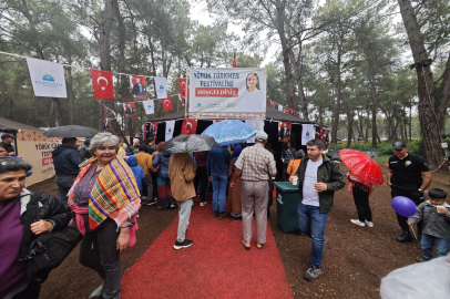 Tarhana Sevgisi Yağmur Çamur Dinlemedi