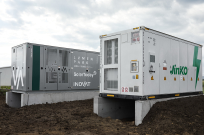 SolarToday Macaristan’da 3.8 MWh Enerji Depolama Sistemini Devreye Aldı