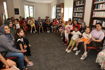 Anneler ve Çocuklar Yaz Tatilinde Kütüphanelerde Buluşuyor