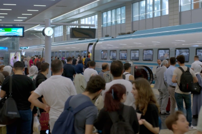 Yüksek Hızlı Tren Yolcu Sayısı 100 Milyonu Geçti
