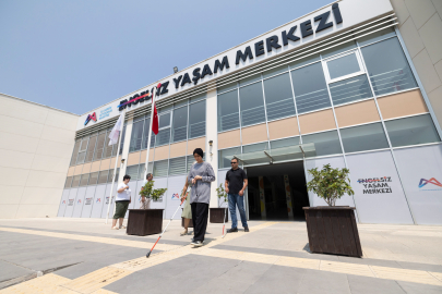 Görme Engelli Bireylere Kapsamlı Eğitim