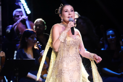 Nilüfer Sahnede Yine Devleşti