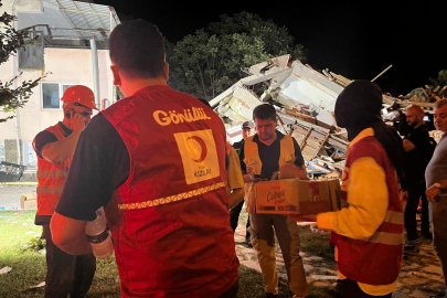 Türk Kızılay'dan, Sındırgı Depremi Sonrası Afetzedelere Beslenme Desteği 