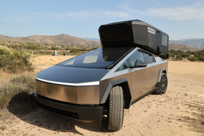 Hotomobil'den Tesla Cybertruck için Cyberglad Lansmanı