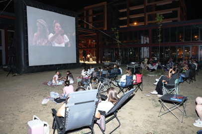 Pancar Deposu’nda Açık Havada Sinema Keyfi