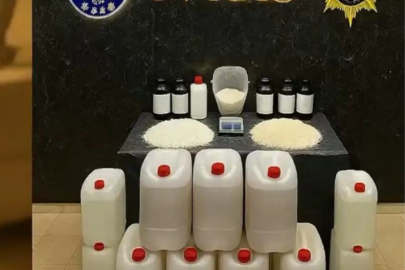 İstanbul’da Düzenlenen Uyuşturucu Operasyonlarında 218 Kilo Metamfetamin Ele Geçirildi