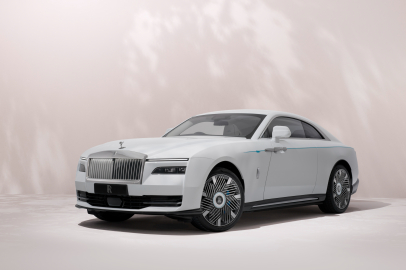 Rolls-Royce Baharın Zarafetini Geleceğe Taşıyor