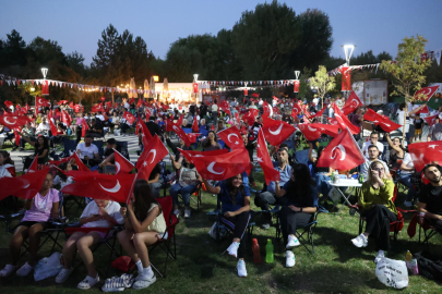 Odunpazarı Belediyesi 30 Ağustos Zafer Bayramı’nı Açık Hava Sinemasıyla Kutladı