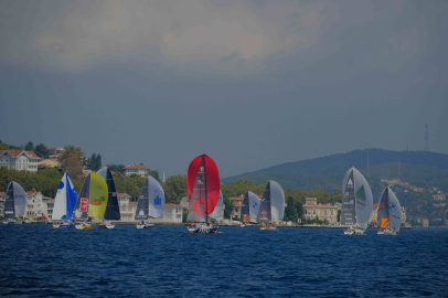 Yelken Tutkunları İstanbul Boğazı’nda Buluştu