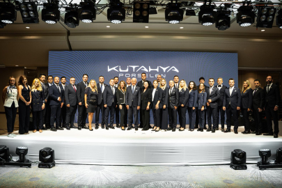 Kütahya Porselen 'Yeni Ufuklar  Zirvesi'nde İş Ortaklarıyla Buluştu 