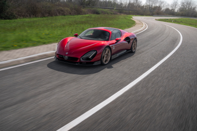 Alfa Romeo’nun Yeniden Doğan Efsane Modeli 33 Stradale Kuzey Amerika’da Sahne Aldı!