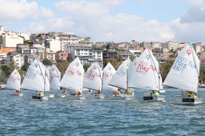 Genç Sporcular Şampiyonluk İçin Yarıştı