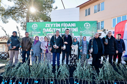 Denizli'de Üreticilere 100 Bin Fidan Desteği