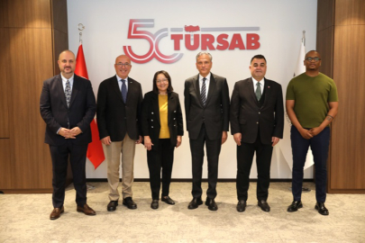 Güney Afrika Turizm Bakanı Patricia De Lille TÜRSAB'ı Ziyaret Etti