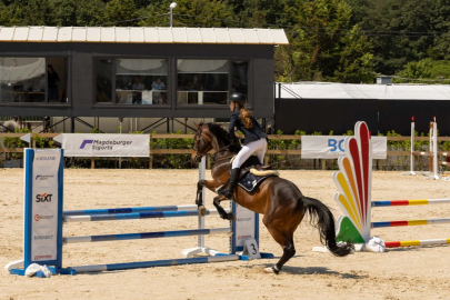 Bor Holding Kupası Engel Atlama Yarışlarında Heyecan Dolu Anlar