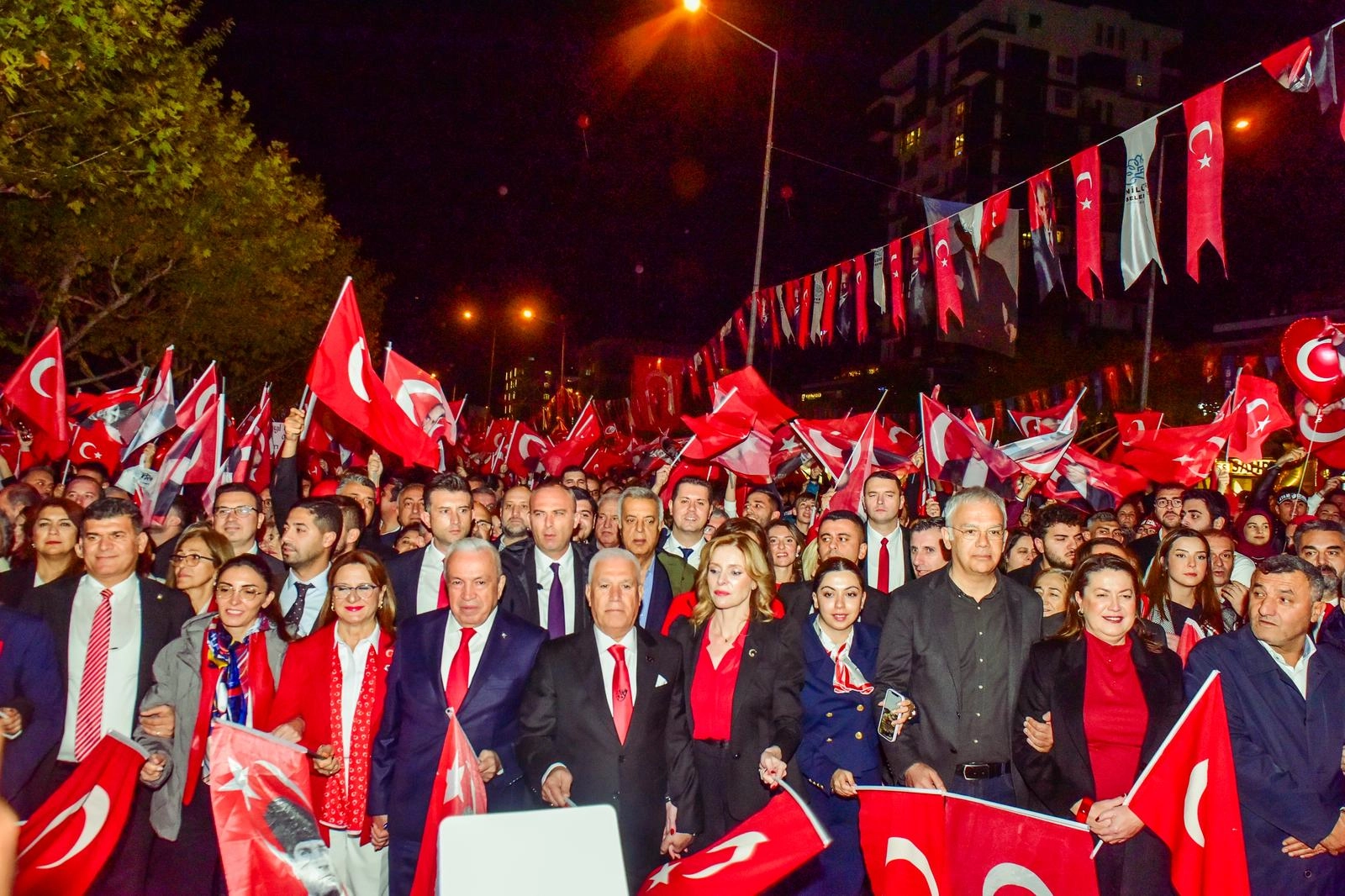Bursa’da Muhteşem Cumhuriyet Coşkusu