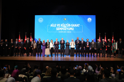 Bakan Göktaş, Aile ve Kültür-Sanat Sempozyumu'nun kapanışında konuştu