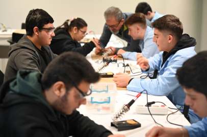 Öğrenciler Bilimle Buluştu