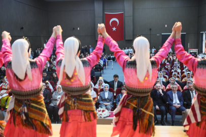 Bakan Göktaş, “Bizim Çocuklar” 13. Türkiye Halk Oyunları Yarışması Açılışına Katıldı