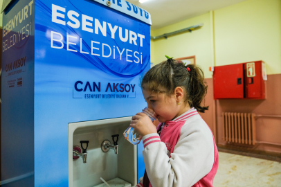 Esenyurt’ta Öğrencilere Ücretsiz İçme Suyu Desteği