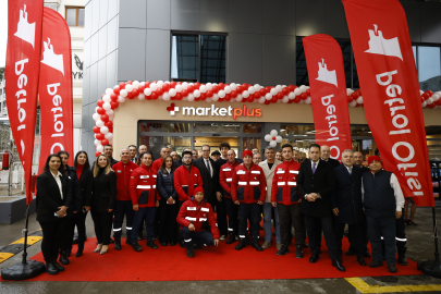 İstanbul’un Kalbi "Kırmızı"ya Boyandı! Petrol Ofisi’nden 3 İkonik Lokasyonda Dev Açılış