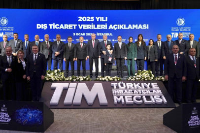 Türkiye 2025'te 273,4 Milyar Dolarla İhracatta Yeni Bir Rekora İmza Attı