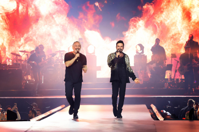 Megastar Tarkan ve Cem Yılmaz’dan Efsane Düet