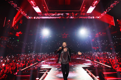 Tarkan’dan Eşine ve Kızına Duygusal Sözler