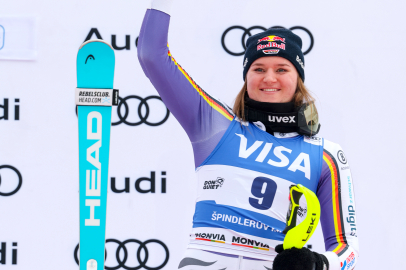 Sara Hector Sezonun İlk Zaferini Aldı