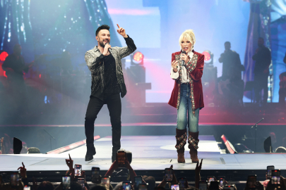 Megastar’ın Sahnesinden Süperstar Geçti!