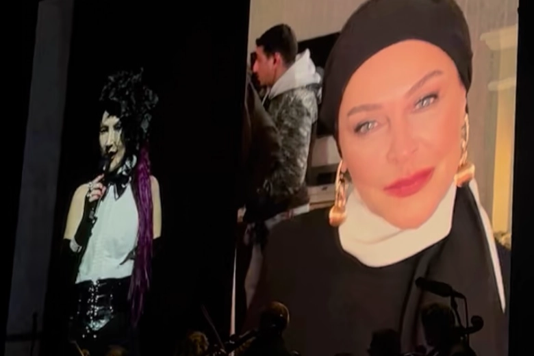 Hande Yener'den Pop Müzik Tarihinde İz Bırakan Gece!