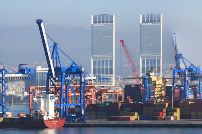 Eskinazi: İzmir Bu Belirsizlik Alanından Kurtulmalı