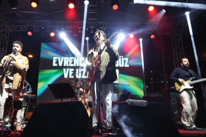 Nilüfer Genç Caz Evrencan Gündüz İle Final Yaptı