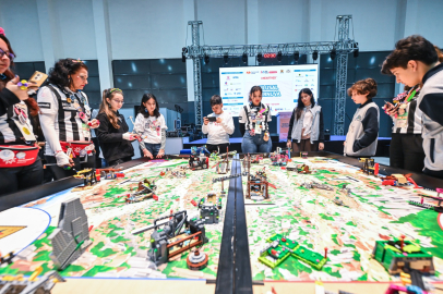 Genç Mucitler İzmir’de Buluştu