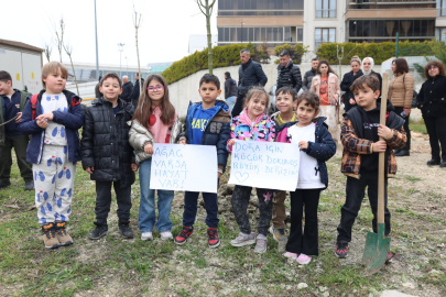 Minikler Doğa İçin Fidan Dikti