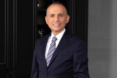 Pusula Holding Londra'da Banka Kuruyor