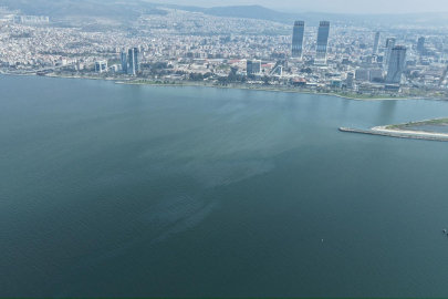 İzmir Körfezi’nde yine dış kaynaklı kirlilik alarmı
